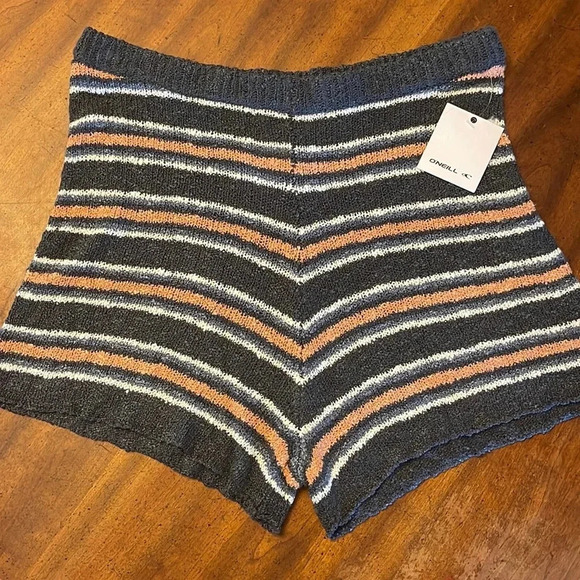 NWT!! O’Neill - CAMDEN STRIPE SHORTS - Size L - Picture 5 of 9